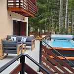 Casa Foresta 빌라 므르코팔리