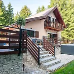 Casa Foresta Villa *