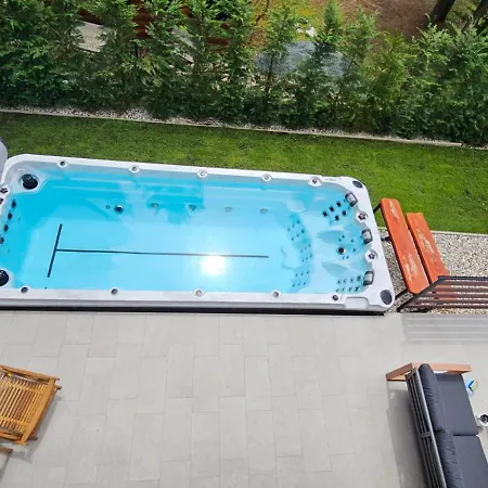 Casa Foresta Willa *